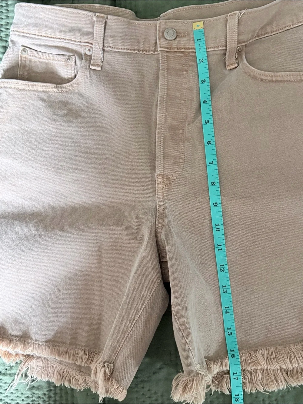 GAP Cheeky Midi Short High Rise Tan Denim Shorts Size 31 / 12R